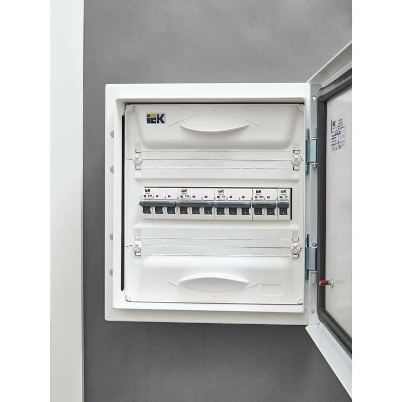 ARMAT Автоматический выключатель M10N 3P C 6А IEK