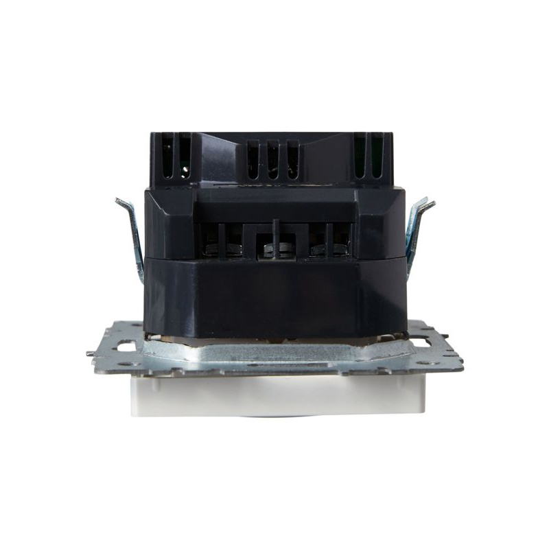 BRITE Розетка 1-местная с заземлением с защитными шторками 16А с USB A+A 5В 3,1А РЮш10-2-БрБ белый IEK