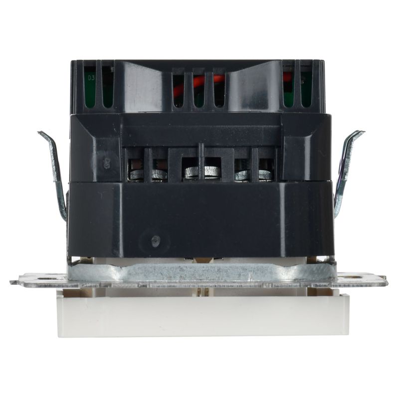 BRITE Розетка 1-местная с заземлением с защитными шторками 16А с USB A+C 18Вт РЮш11-1-БрБ белый IEK