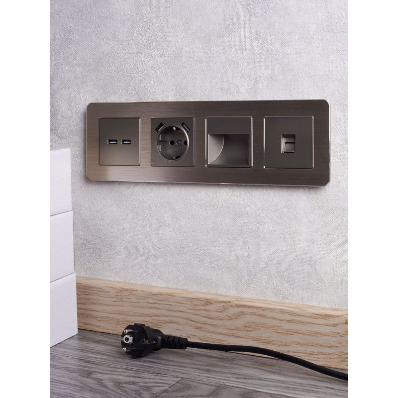 BRITE Розетка USB A+A 5В 3,1А РЮ10-1-БрШ шампань IEK