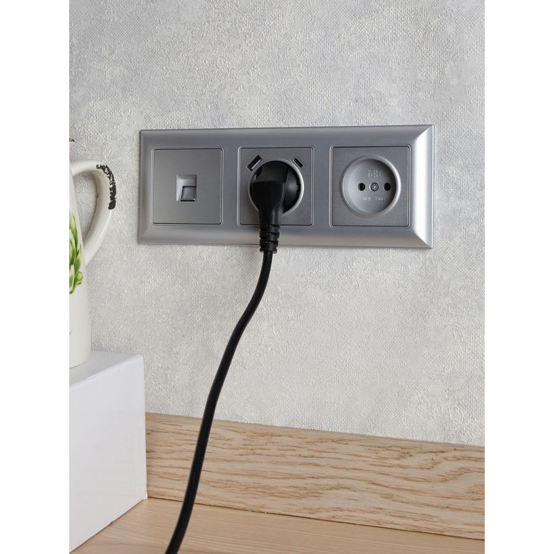 BRITE Розетка 1-местная с заземлением с защитными шторками 16А с USB A+C 18Вт РЮш11-1-БрА алюминий IEK