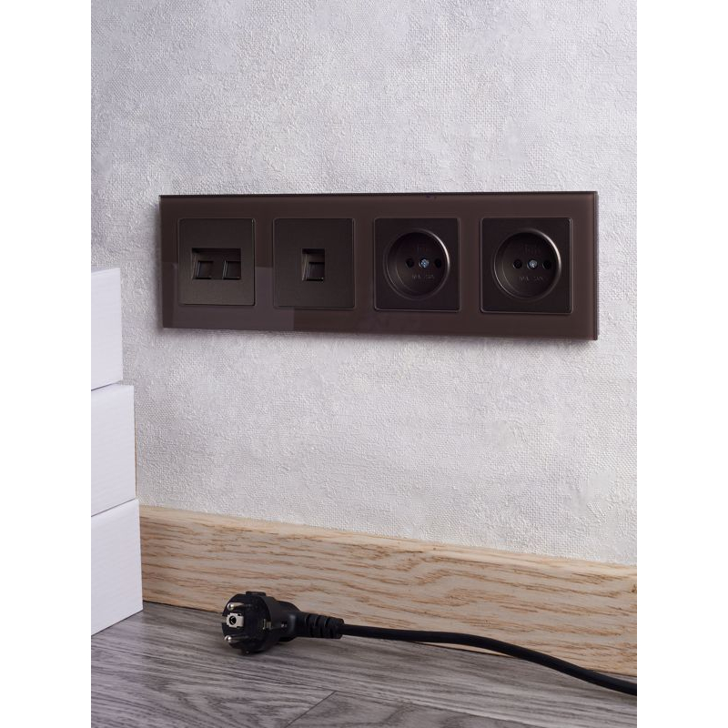 BRITE Рамка 4 -местная РУ-4-2-БрТБ стекло темная бронза IEK