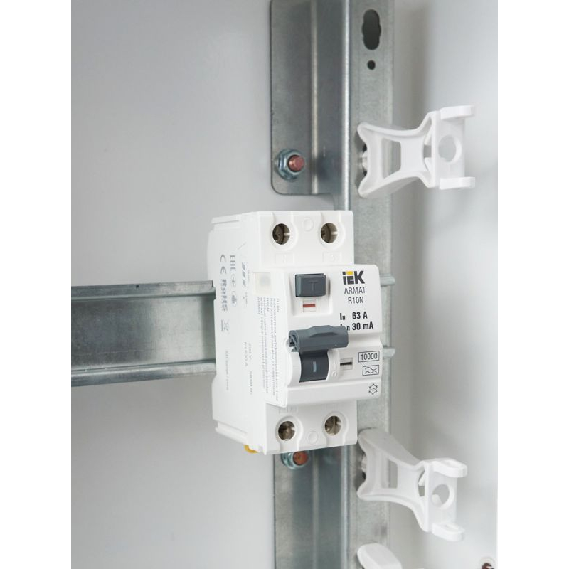 ARMAT Выключатель дифференциального тока R10N 2P 63А 30мА тип A IEK