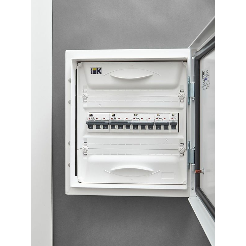 ARMAT Автоматический выключатель M10N 3P C 4А IEK