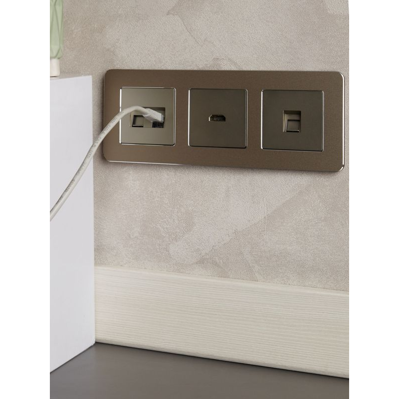 BRITE Розетка компьютерная RJ45 кат.6 РК11-БрШ шампань IEK