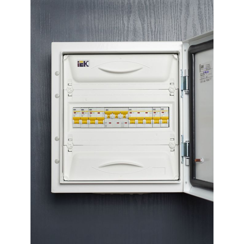 KARAT Автоматический выключатель ВА47-29 3P C 25А 4,5кА IEK