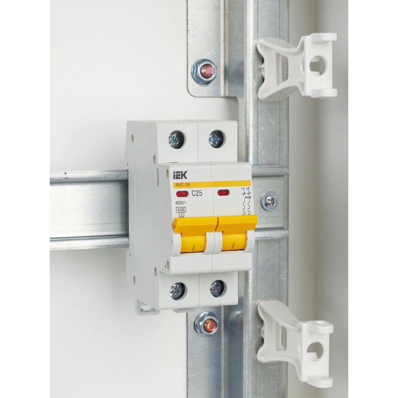 KARAT Автоматический выключатель ВА47-29 2P C 25А 4,5кА IEK