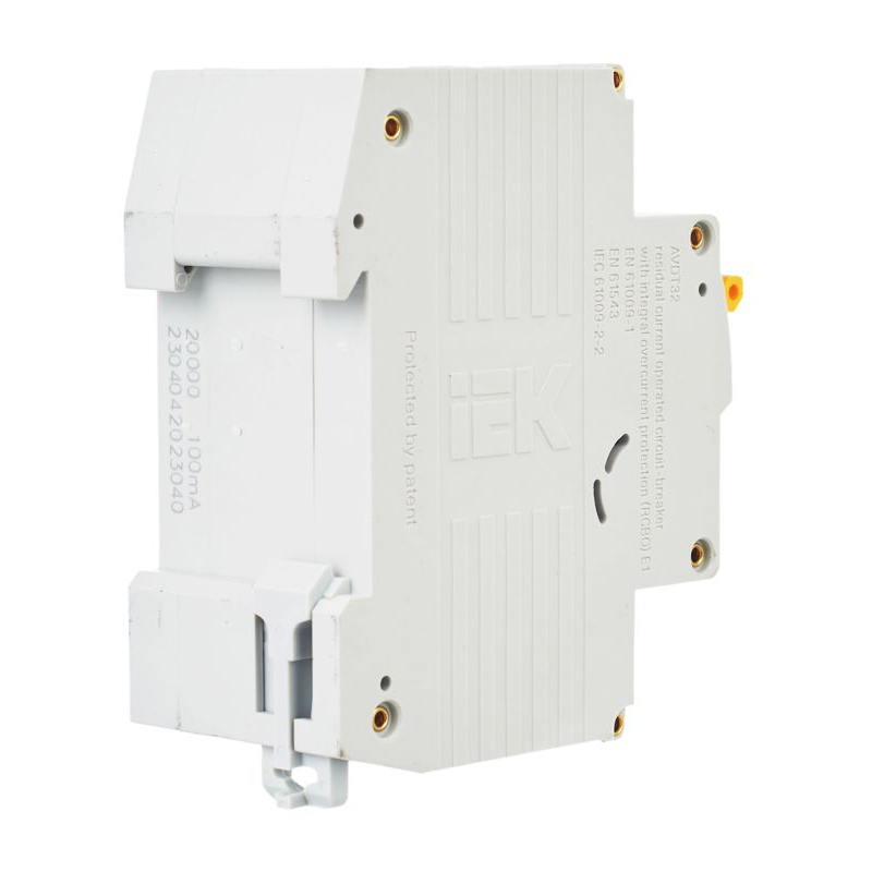 KARAT Автоматический выключатель дифференциального тока АВДТ 32 C40 100мА тип A IEK