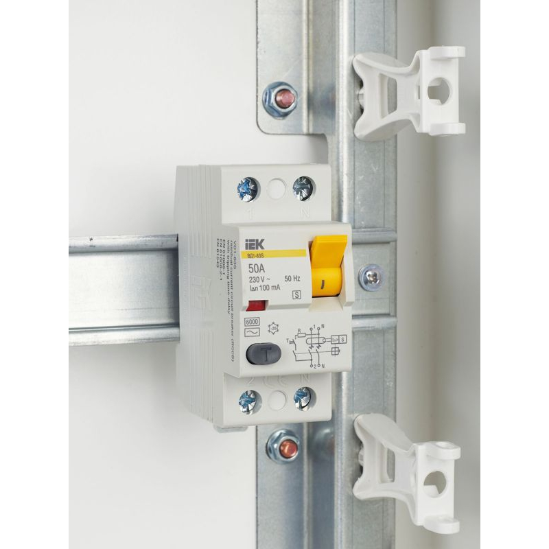 Выключатель дифференциальный (УЗО) ВД1-63S 2Р 50А 100мА IEK