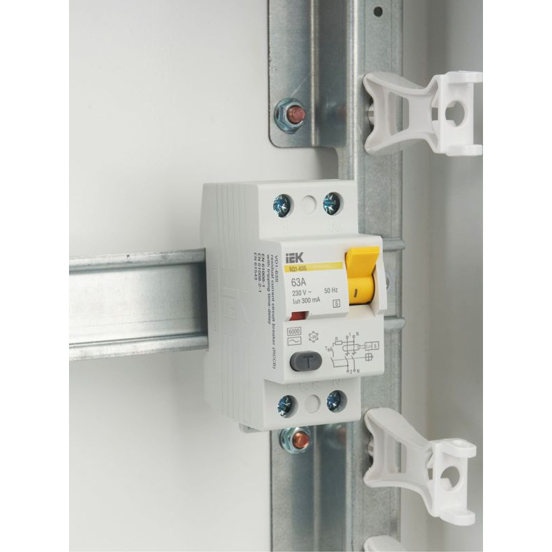 Выключатель дифференциальный (УЗО) ВД1-63S 2Р 63А 300мА IEK