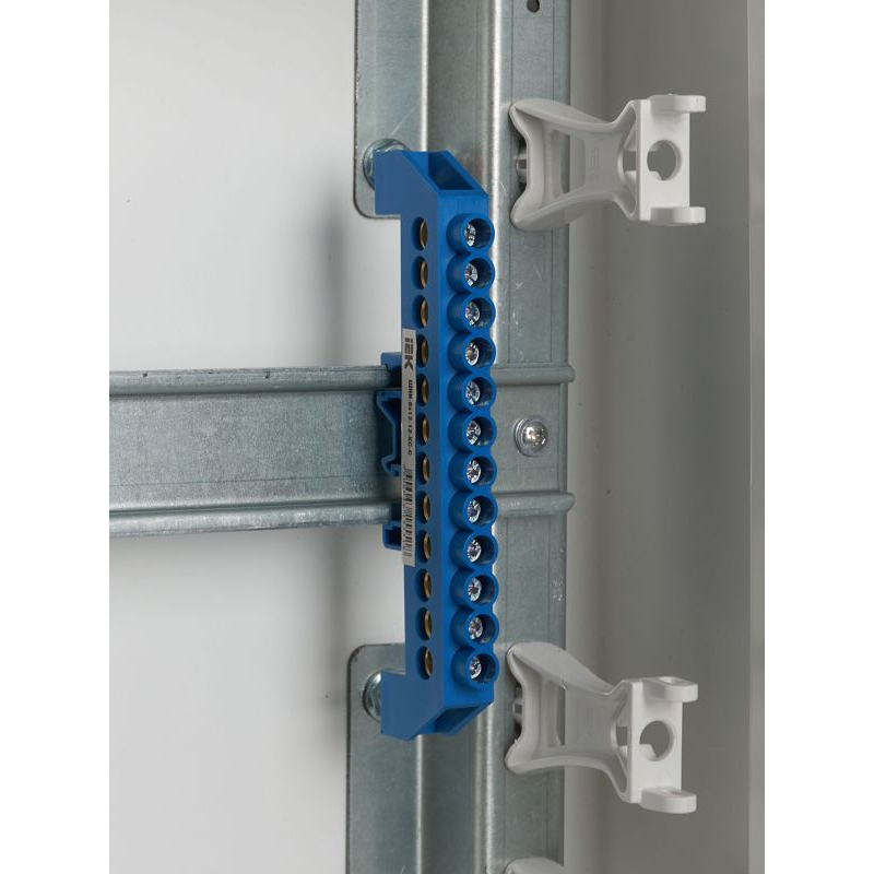 Шина N ноль в комбинированном DIN-изоляторе типа Стойка ШНИ-8х12-12-КС-С IEK