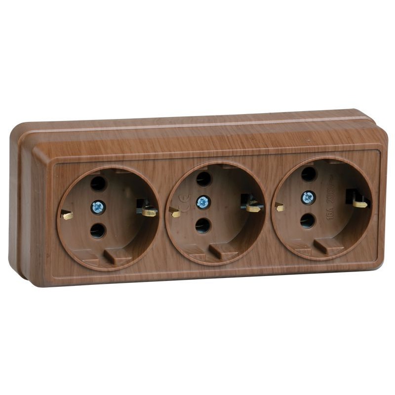 OKTAVA Розетка 3-местная с заземлением для открытой установки 16А РС23-3-ОД дуб GENERICA