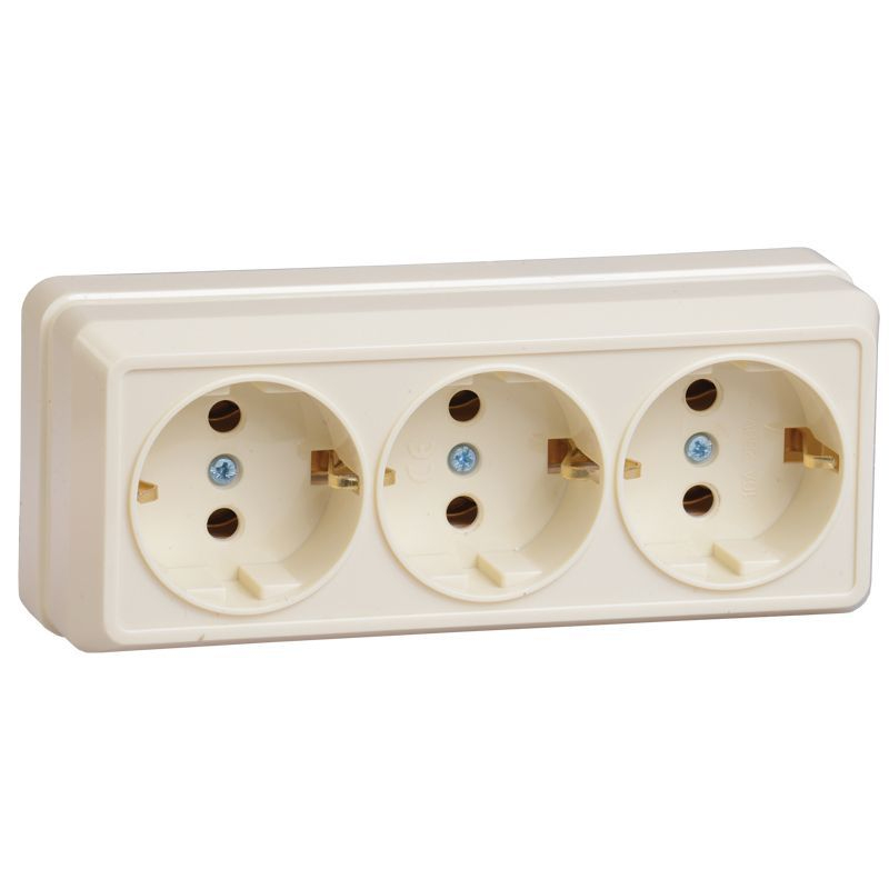 OKTAVA Розетка 3-местная с заземлением для открытой установки 16А РС23-3-ОК кремовый GENERICA