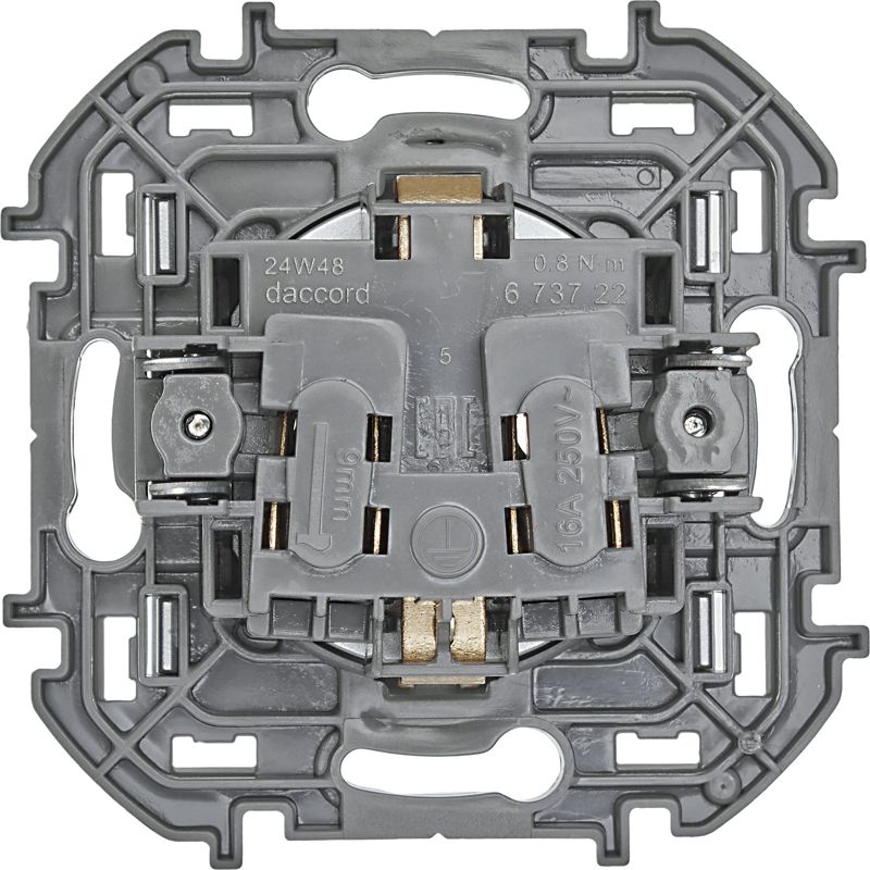 Механизм розетки 1-м СП Inspiria 16А IP20 2P+E немецк. стандарт алюм. Leg 673722