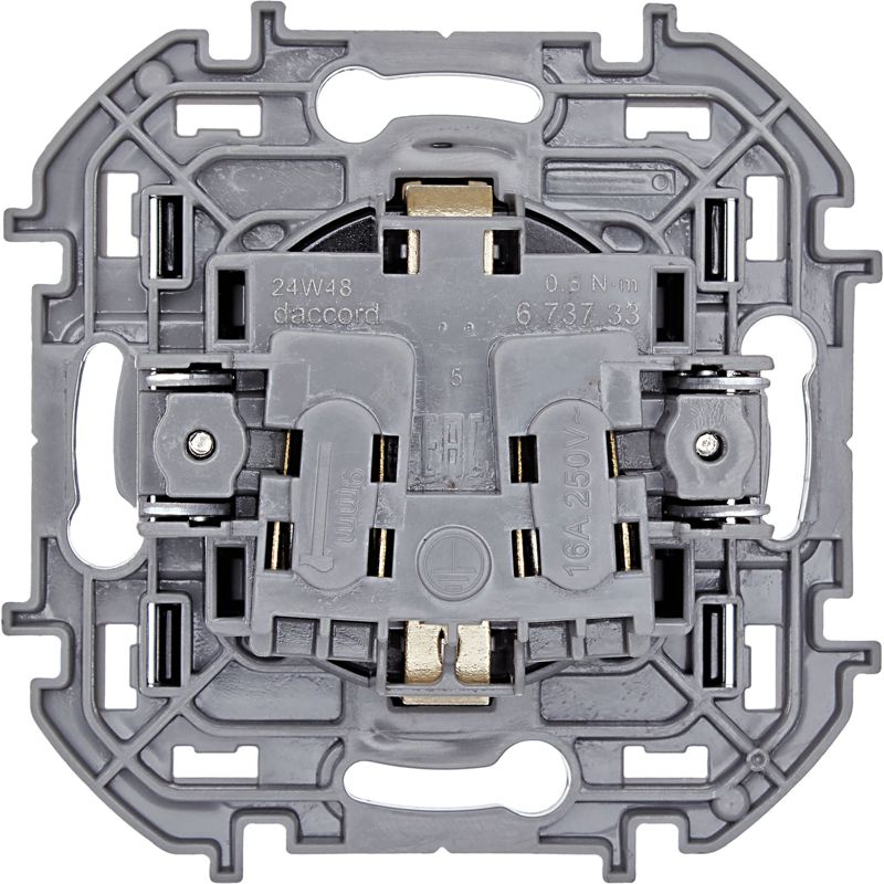 Механизм розетки 1-м СП Inspiria 16А IP20 250В 2P+E защ. шторки немецк. стандарт антрацит Leg 673733