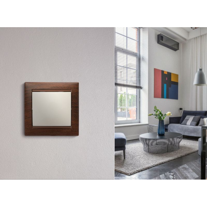 Механизм выключателя 1-кл. СП Valena 10А IP31 250В сл. кость Leg 774301