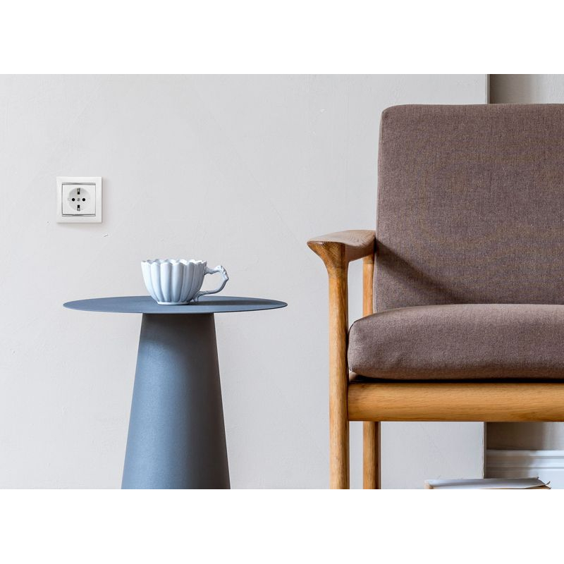 Механизм розетки 1-м СП Valena 16А IP21 с заземл. на винтах бел. Leg 774420