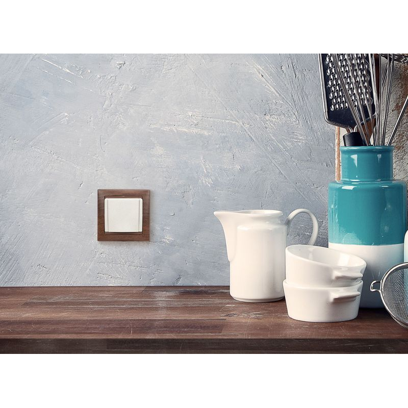 Механизм розетки 1-м СП Valena 16А IP21 2P+E с заземл. защ. шторки с крышкой на винтах сл. кость Leg 774322