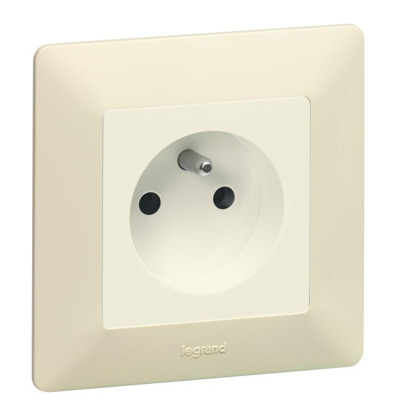 Механизм розетки 1-м СП Valena Life 16А IP20 250В 2P защ. шторки безвинт. клеммы с лицев. панелью сл. кость Leg 753516