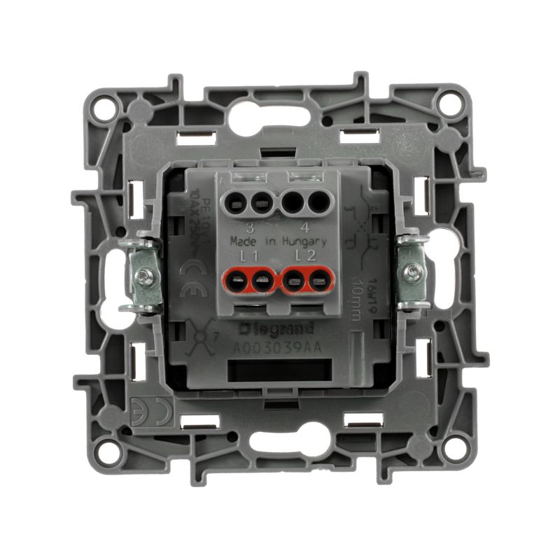 Механизм переключателя промежуточного 1-кл. СП Etika 10А IP20 250В 10AX винт. клеммы алюм. Leg 672409