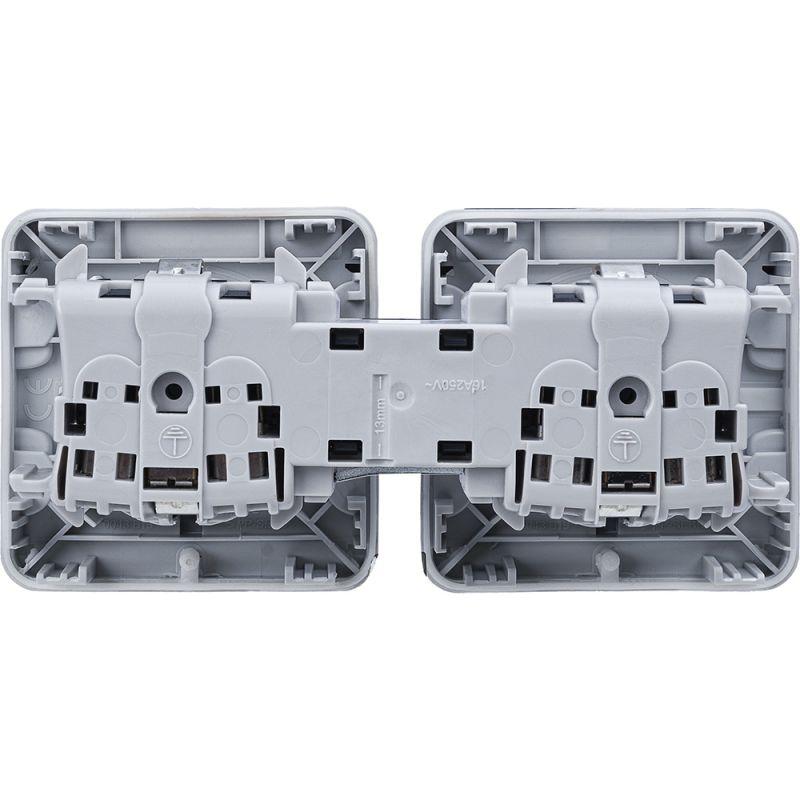 Механизм розетки 2-м СП Plexo 16А IP55 горизонт. 2х2P+E с заземл. с крышкой немецк. стандарт сер. Leg 069576