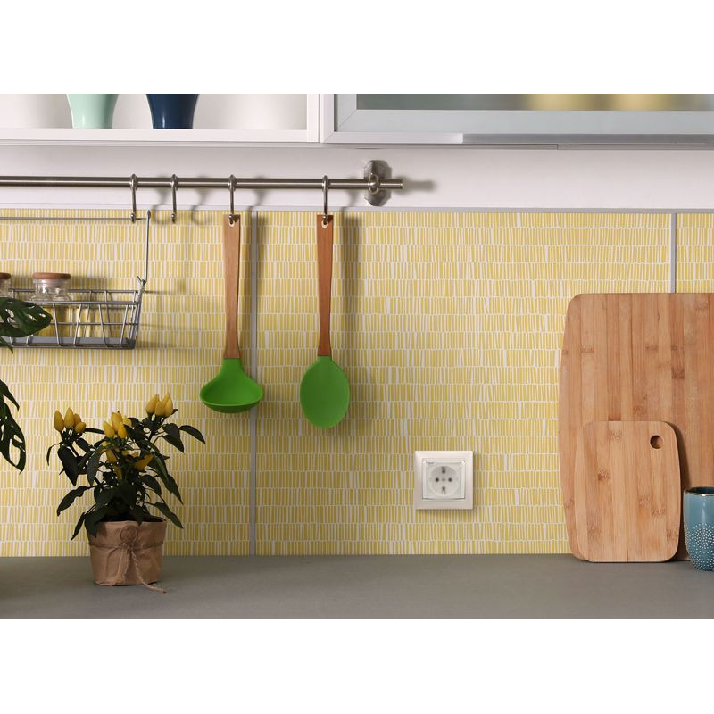 Механизм розетки 1-м СП Valena 16А IP44 2P+E с заземл. защ. шторки с крышкой немецк. стандарт бел. Leg 774220