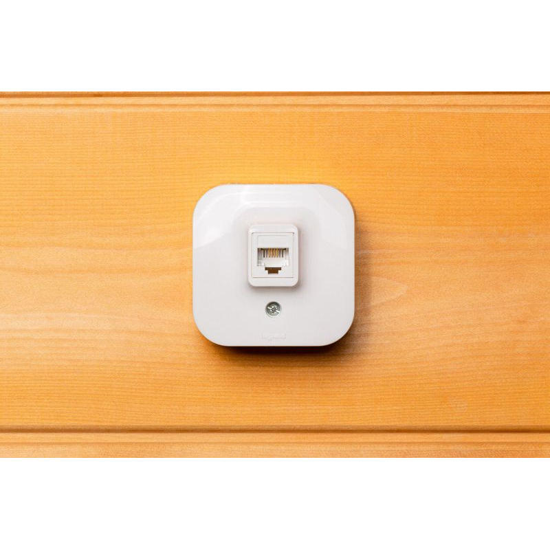 Розетка телефонная 1-м ОП Quteo RJ11 бел. Leg 782214