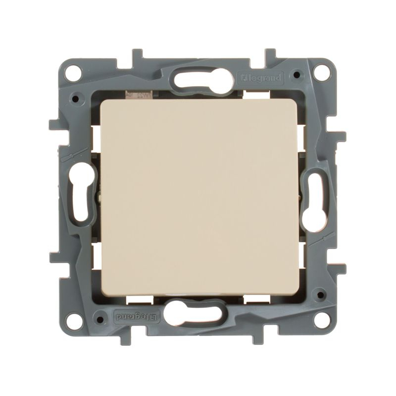 Механизм выключателя 1-кл. СП Etika 10А IP20 250В 10AX безвинт. зажимы сл. кость Leg 672301