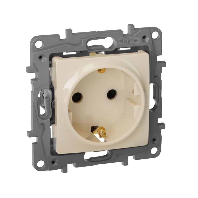Механизм розетки 1-м СП Etika 16А IP31 250В 2P+E с заземляющим контактом защитные шторки немецкий стандарт винтовые клеммы слоновая кость Leg 672322