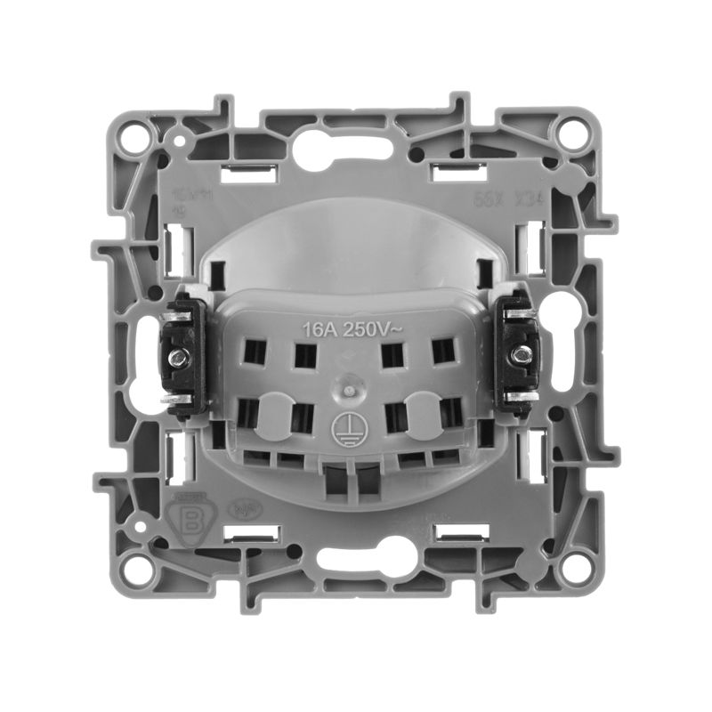 Механизм розетки 1-м СП Etika 16А IP31 250В 2P без заземл. защ. шторки немецк. стандарт винт. клеммы сл. кость Leg 672334