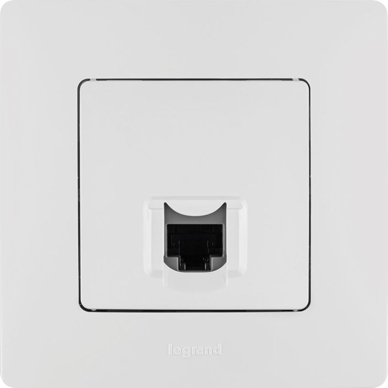 Механизм розетки информ. 1-м СП Etika RJ45 CAT.5E UTP бел. Leg 672241