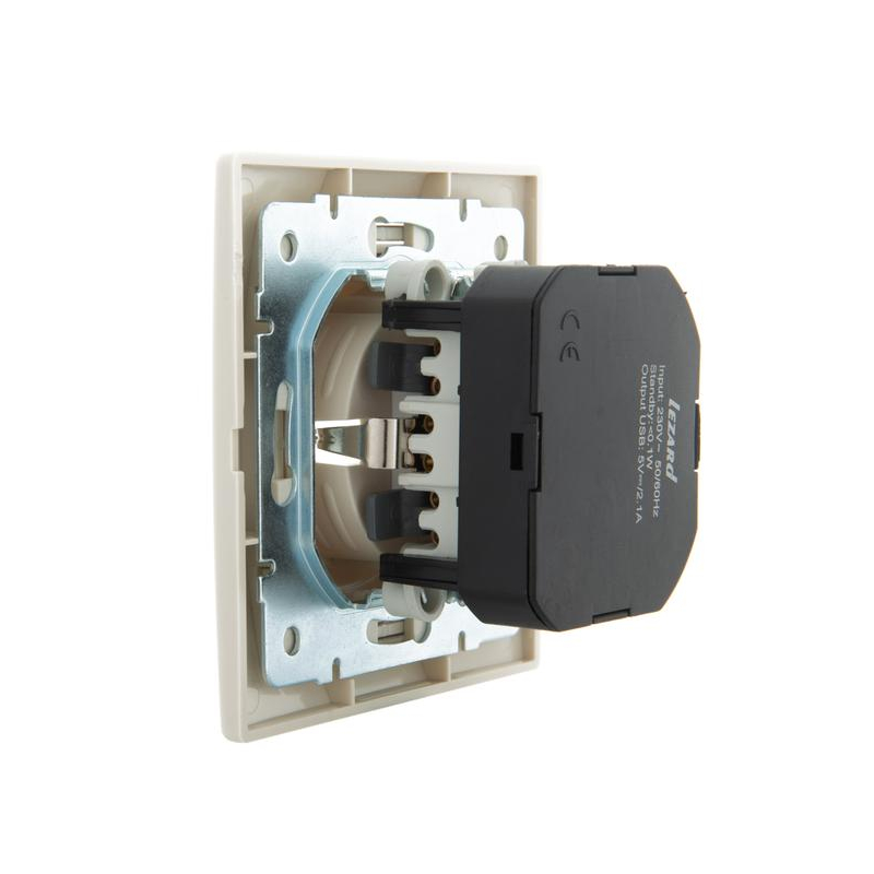 Розетка 1-м СП Мира 16А с з/к +USB крем. LEZARD 701-0303-181