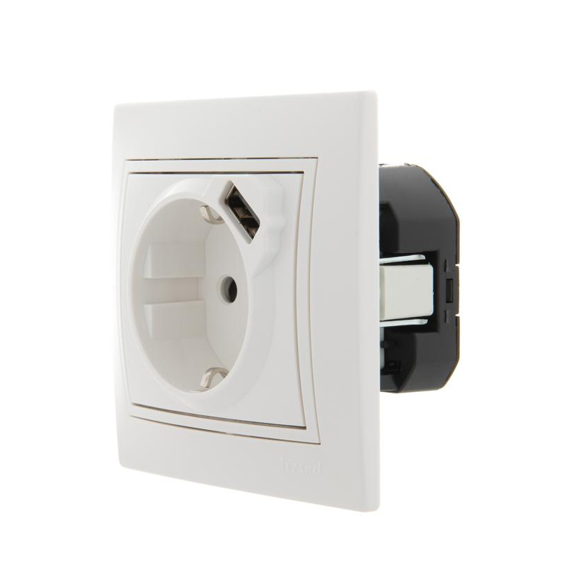 Розетка 1-м СП Мира 16А с з/к + USB разъем бел. LEZARD 701-0202-181