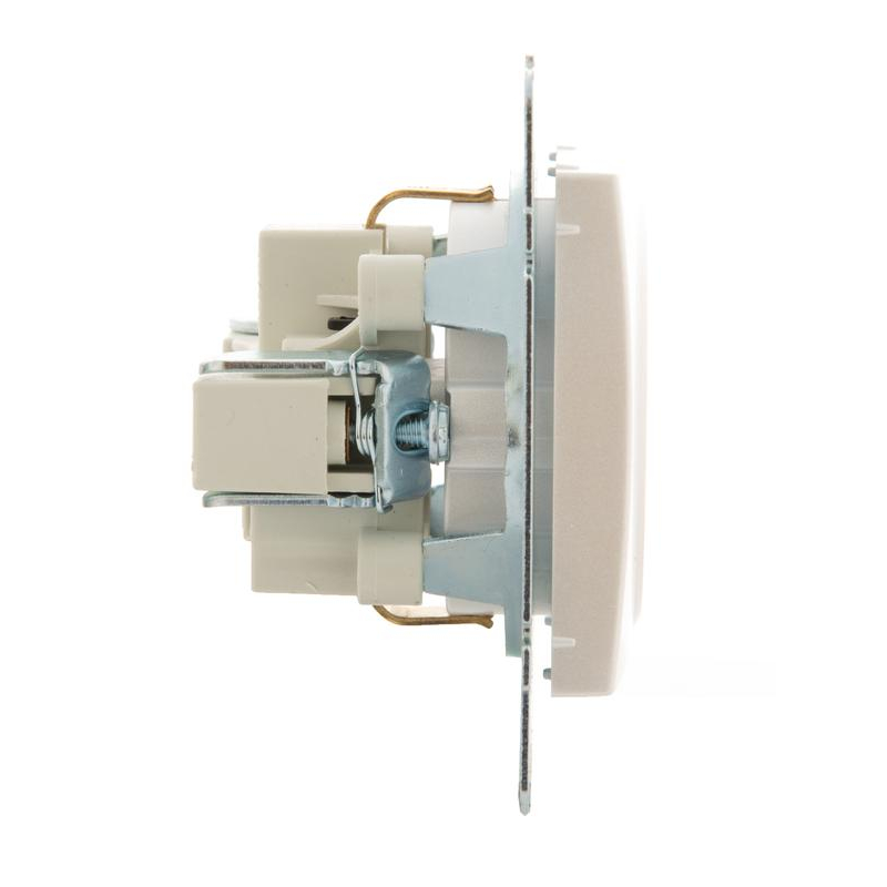 Механизм розетки 1-м СП Karina с заземл. термопласт жемчуж./бел. перламутр. LEZARD 707-3088-122B