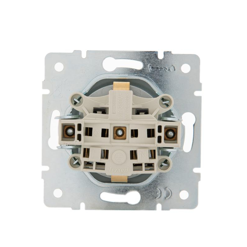 Механизм розетки 1-м СП Karina с заземл. с крышкой термопласт матов. серебр. LEZARD 707-4388-123B