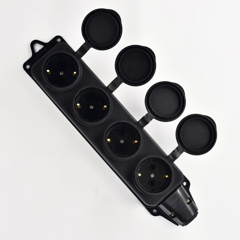 Розетка наружн. уст. 4-м 16А 2P+PE 220-240В с заглушками каучук LEZARD 106-0400-0107/107