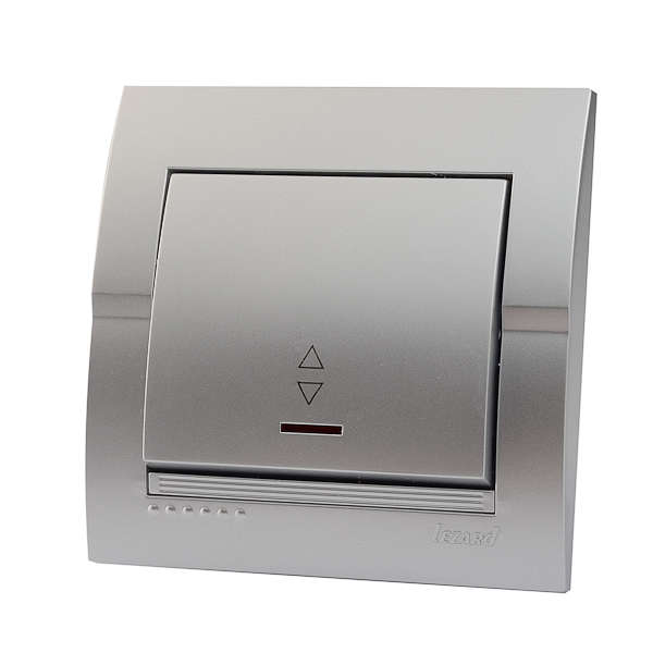 Выключатель проходной 1-кл. СП Дери 10А IP20 с подсветкой серебр. метал. LEZARD 702-2828-114