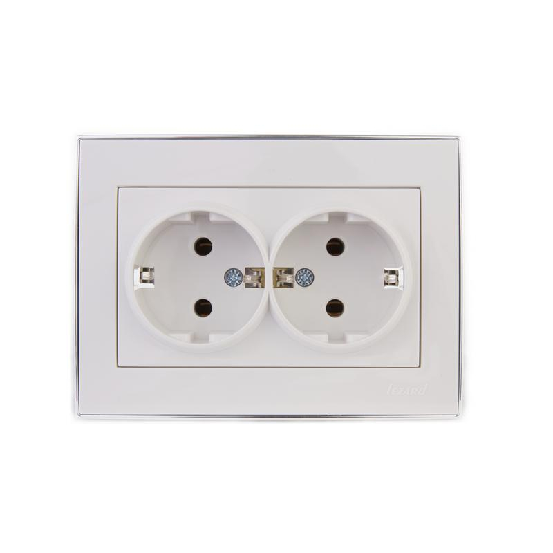 Розетка 2-м СП Рейн керам. с заземл. с боковой встав. хром бел. LEZARD 703-0225-127