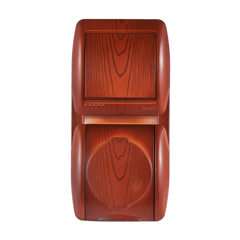 Блок Ната верт. вишня (1-кл. выкл. + розетка с заземл. с крыш.) LEZARD 710-0600-172