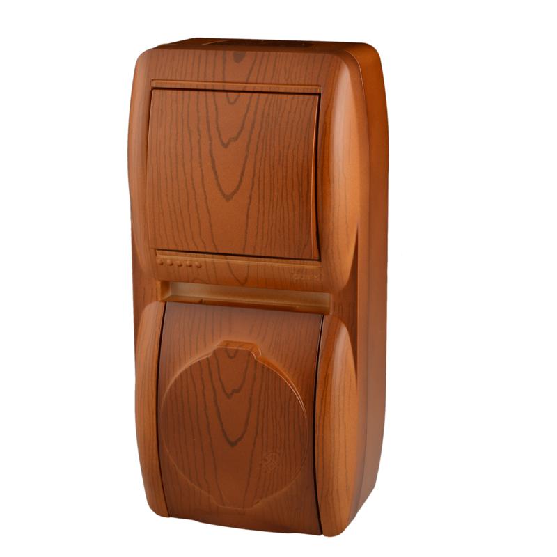 Блок Ната верт. сосна (1-кл. выкл. + розетка с заземл. с крыш.) LEZARD 710-0800-172