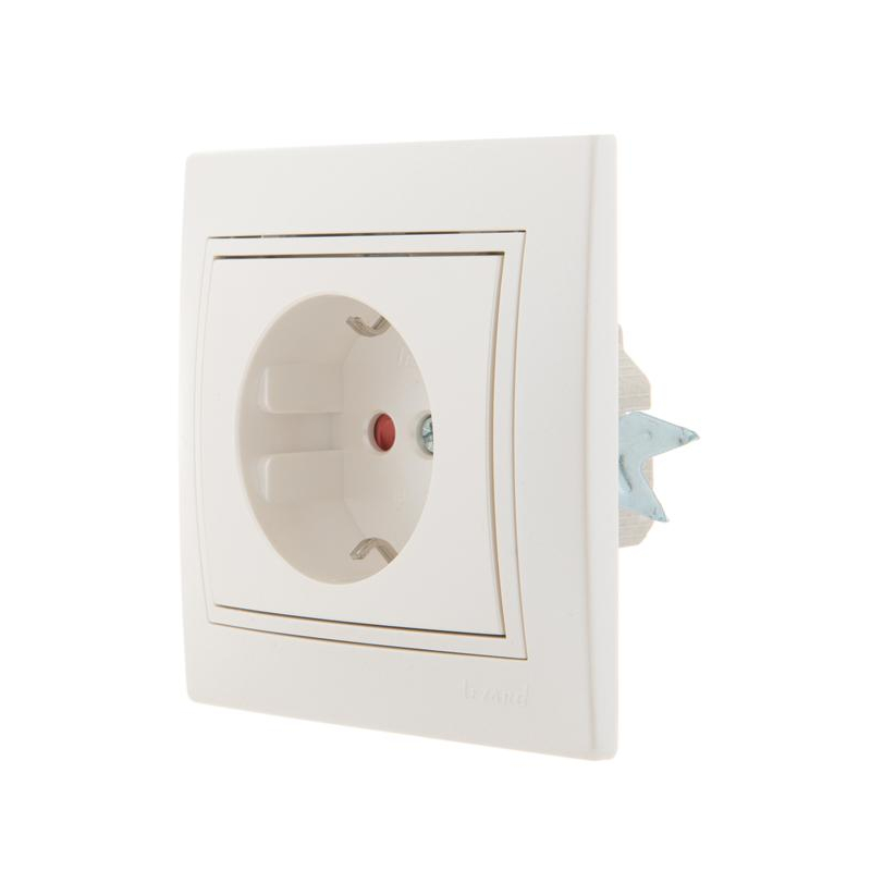 Розетка 1-м СП Мира 16А IP20 с заземл. защ. шторки со вставкой керамика жемчуж./бел. перламутр. LEZARD 701-3030-124