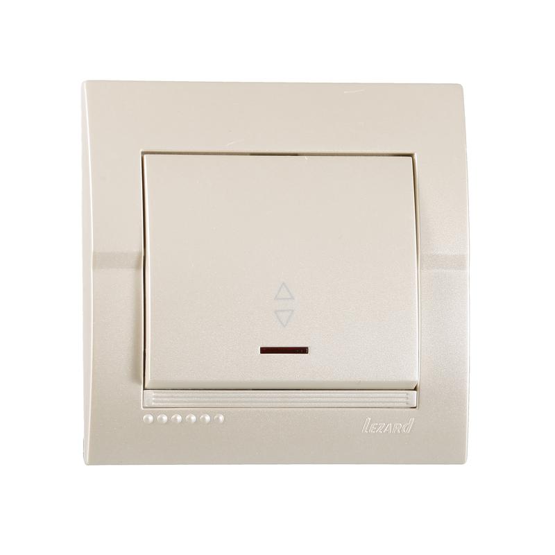 Выключатель проходной 1-кл. СП Дери 10А с подсветкой жемчуж./бел. метал. LEZARD 702-3030-114