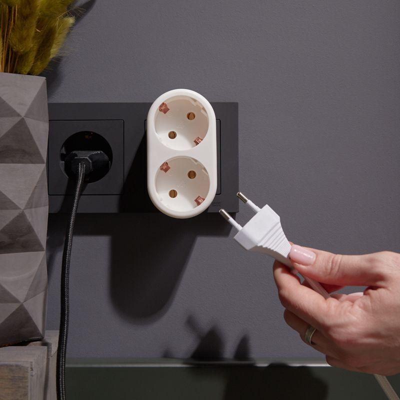 Двойник электрический 16 А с заземл. бел. Rexant 11-1075