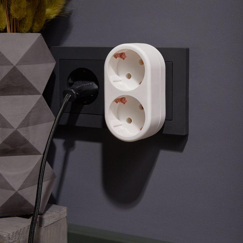 Двойник электрический 16 А с заземл. бел. Rexant 11-1075