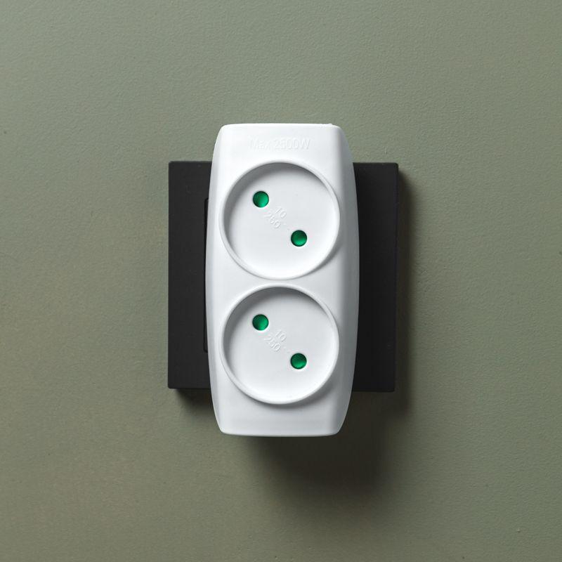 Двойник электрический 6-10А без заземл. бел. Rexant 11-1074