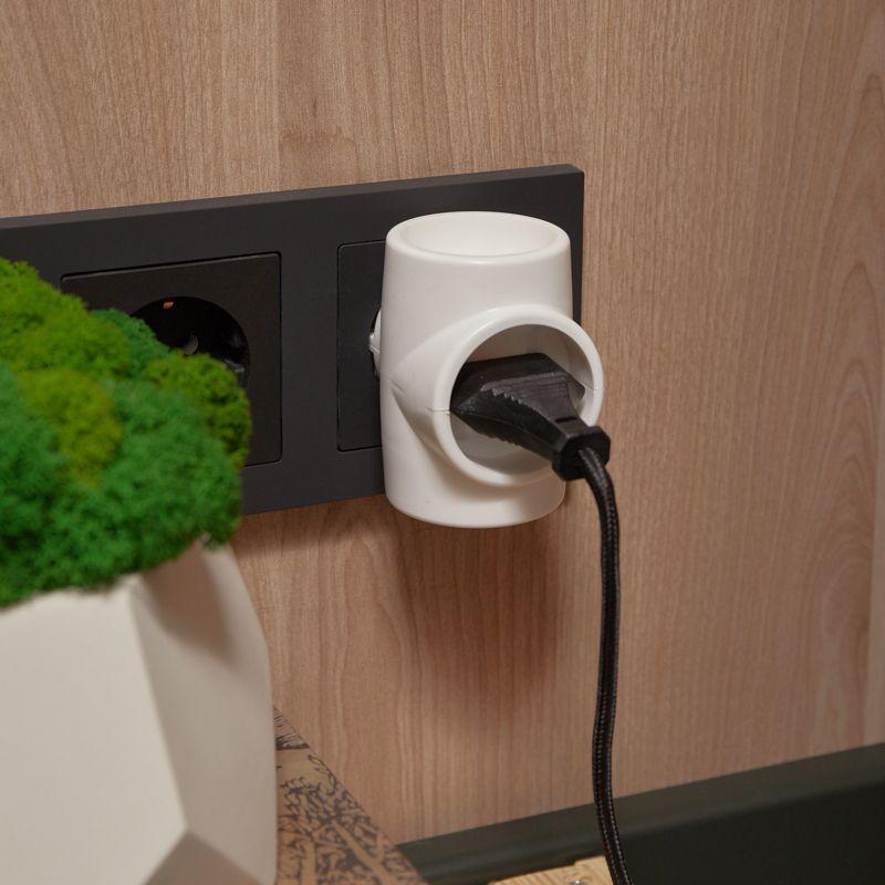 Тройник электрический без заземл. 220В 6A-10A Rexant 11-1081