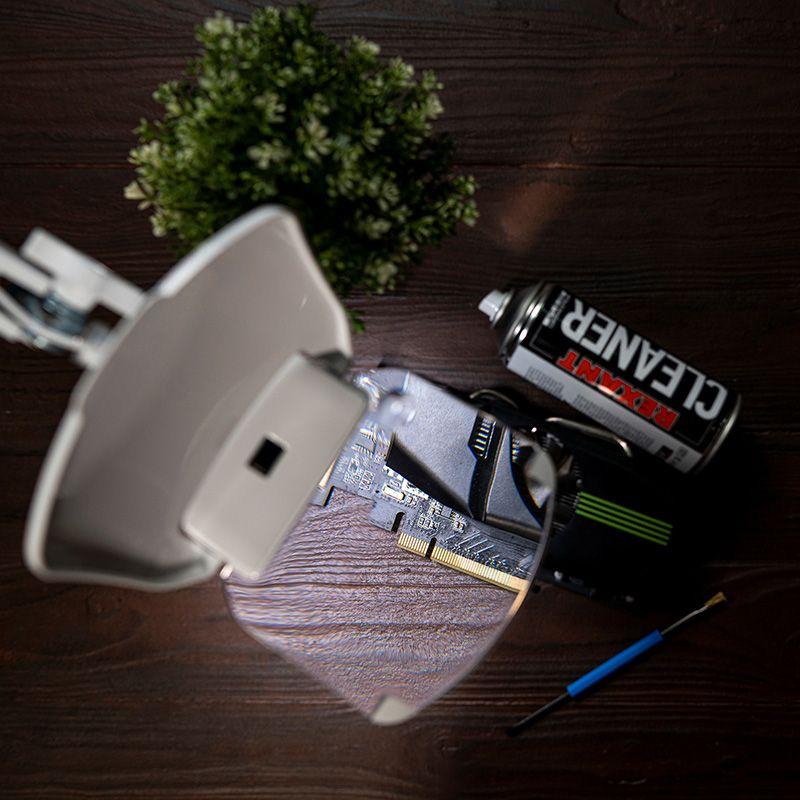 Лупа на струбцине квадратная 3D+20D с подсветкой LED EXPERT бел. Rexant 31-0565