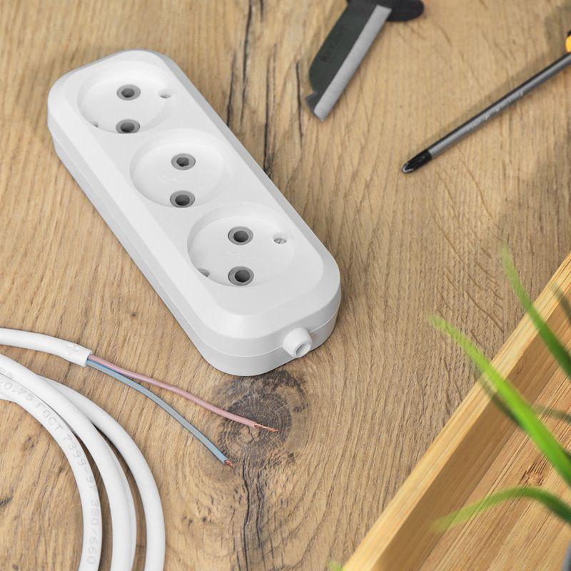 Колодка 3 гнезда без заземл. Rexant 11-8703