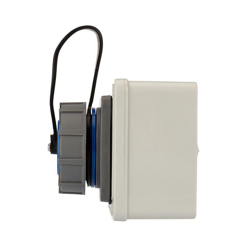 Розетка настенная влагозащищенная с крышкой 16 А, 2Р+РЕ, IP68 (etm111-125)