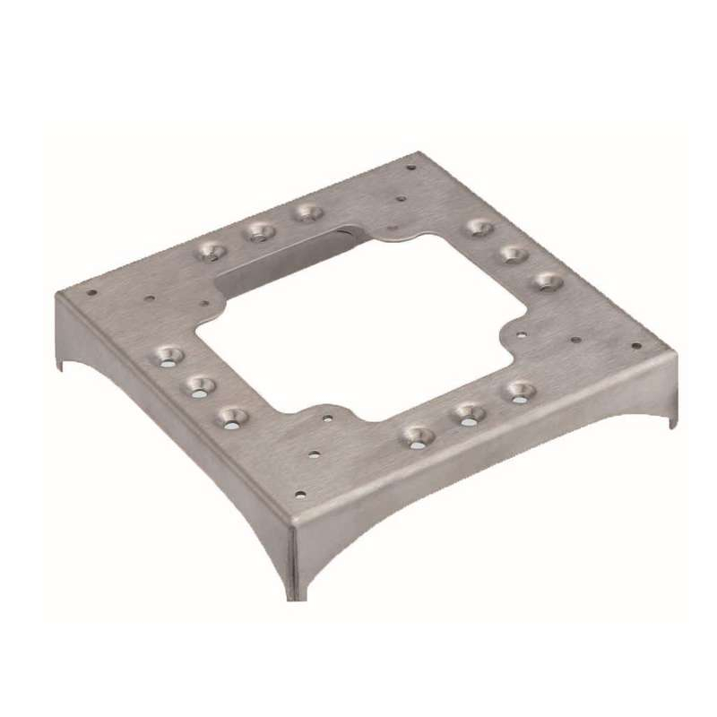 Connect Цоколь для соединения напольного кабель-каналала с 2 перфорациями 85x18мм и 2 вырезами под 90град.130х18мм алюминий (KTA8229-8)